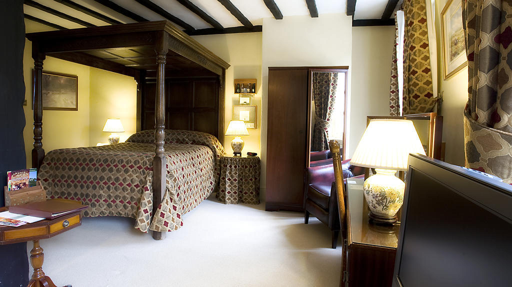 The Rock Inn Bovey Tracey Room photo