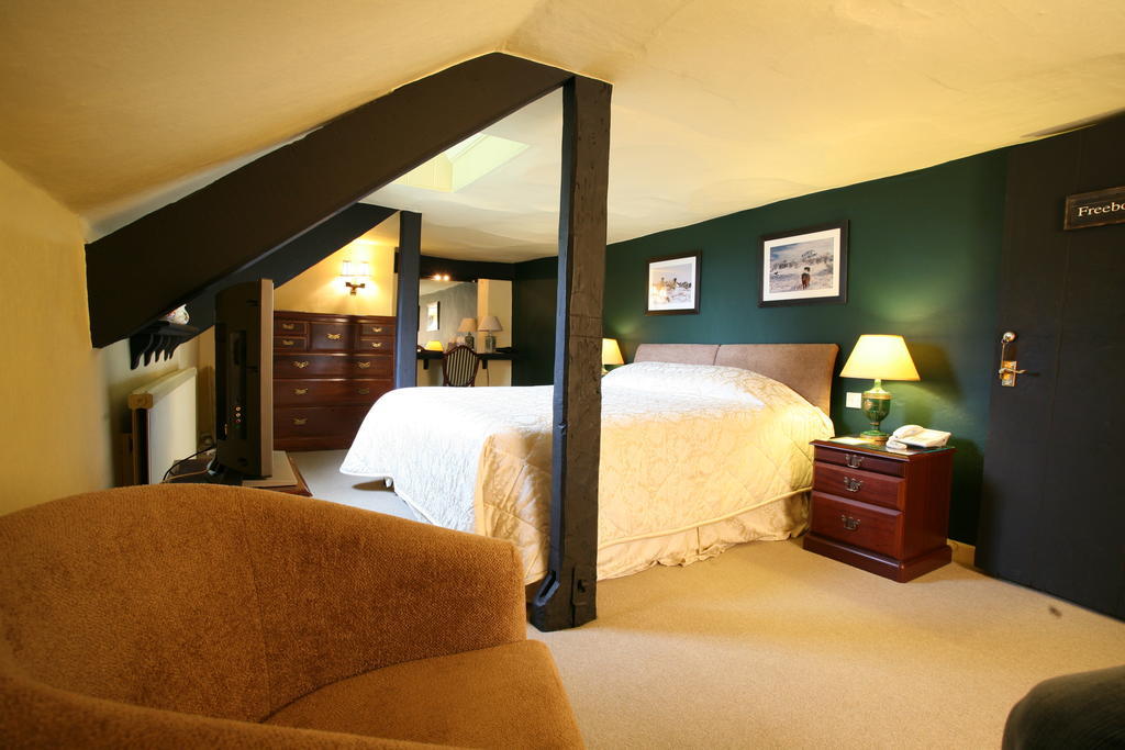 The Rock Inn Bovey Tracey Room photo