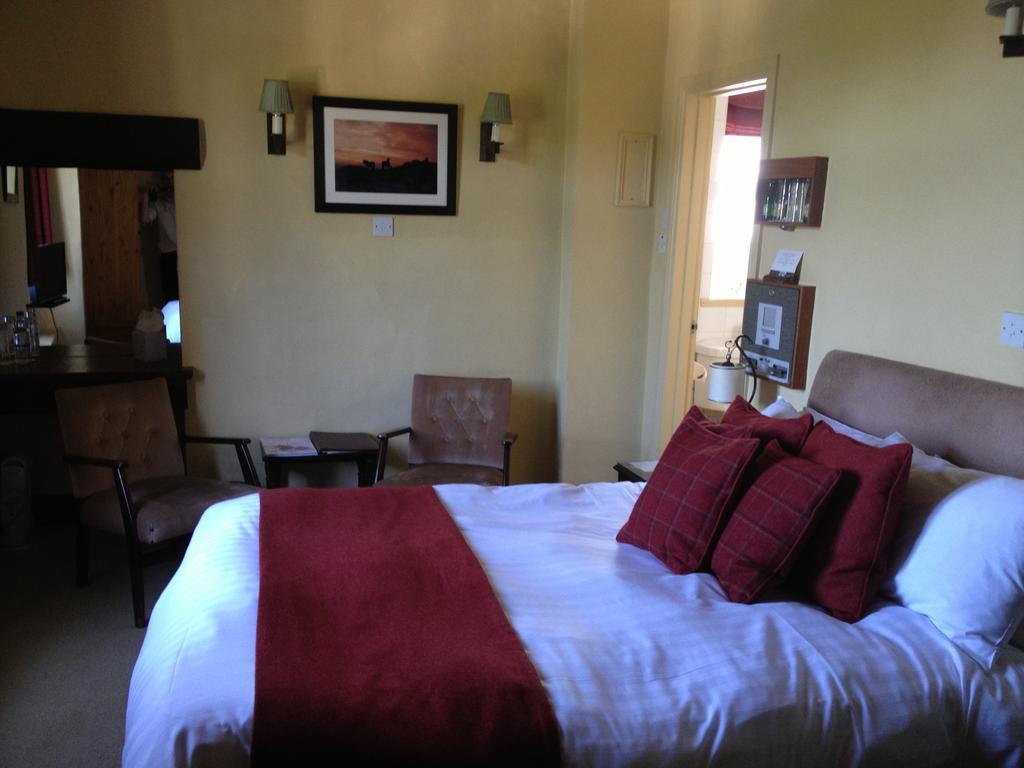 The Rock Inn Bovey Tracey Room photo